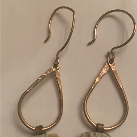 2/40 🥳🎉Beautiful earings real gold and stone - Picture 3 of 4